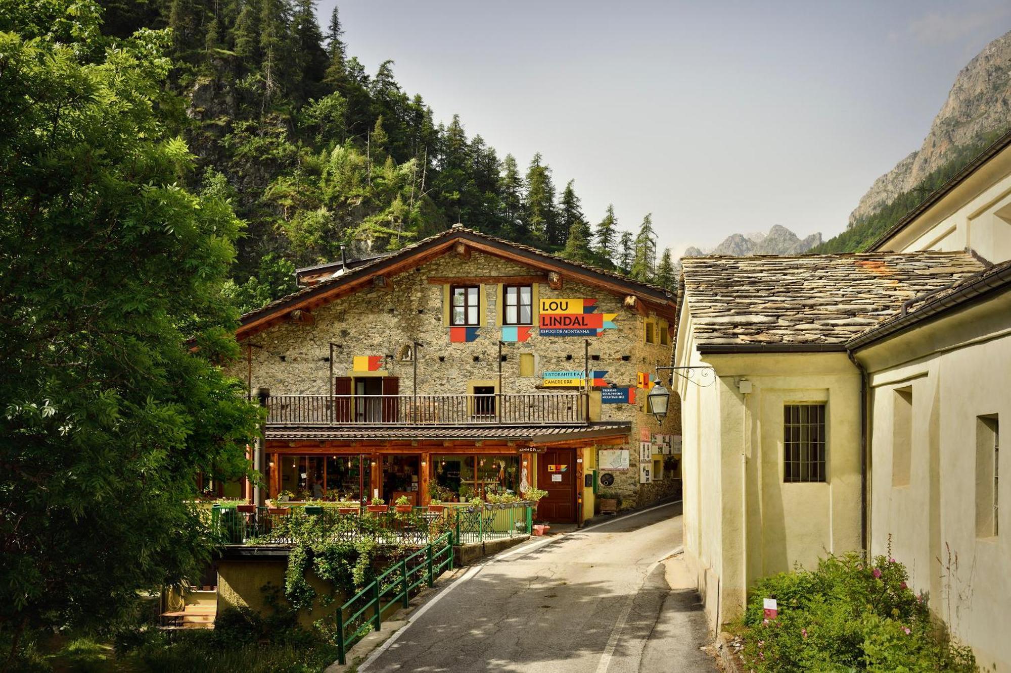 Готель Rifugio Lou Lindal Canosio Екстер'єр фото