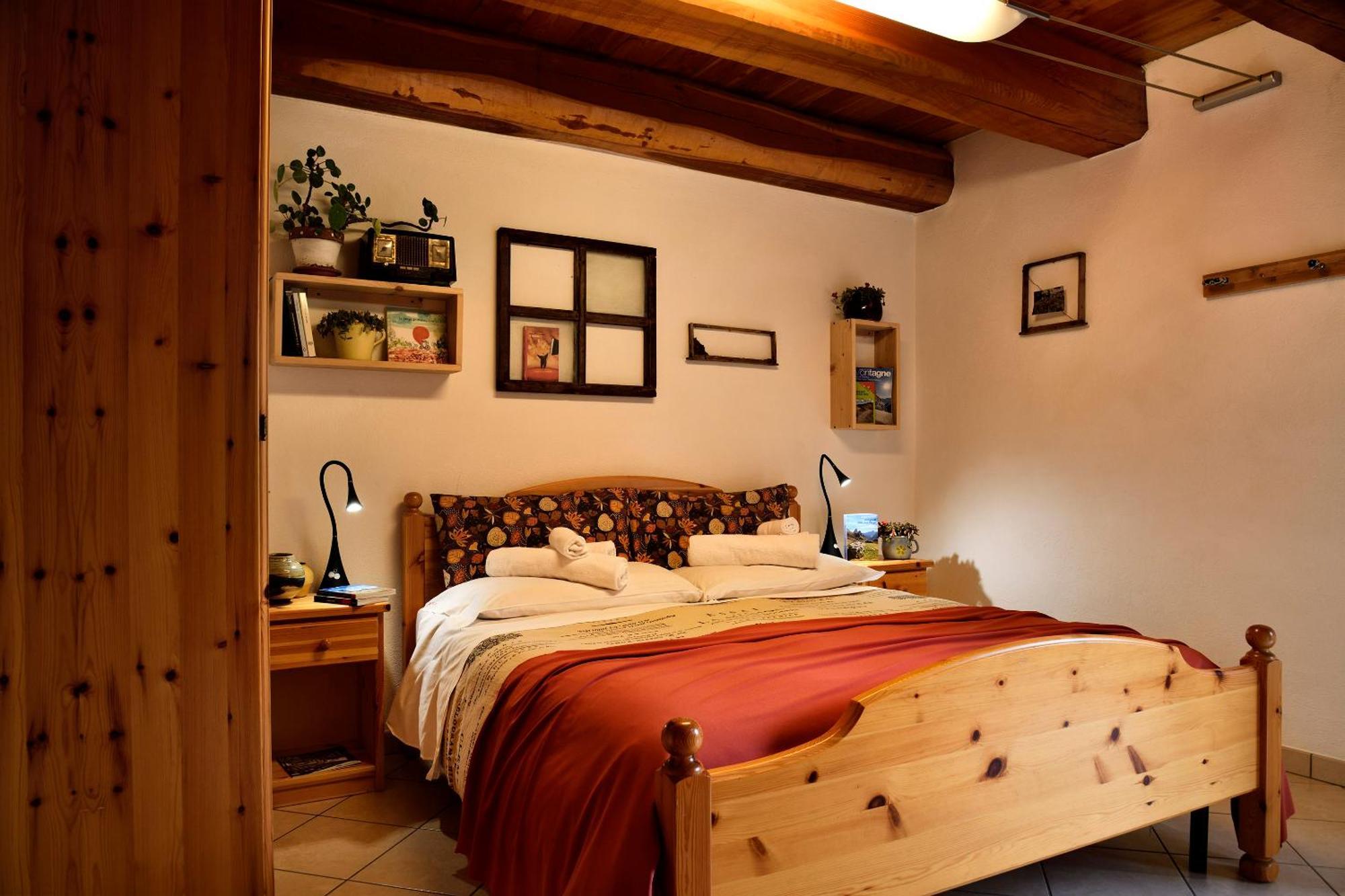 Готель Rifugio Lou Lindal Canosio Екстер'єр фото